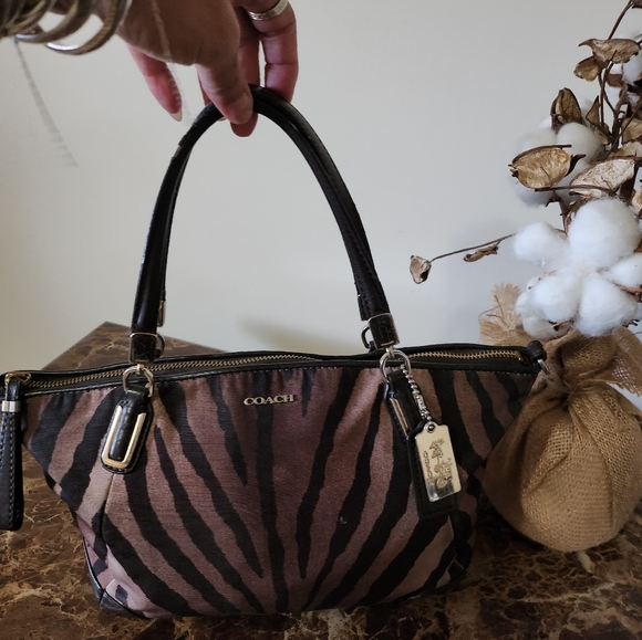 EUC Coach Satchel, animal print - Picture 12 of 12